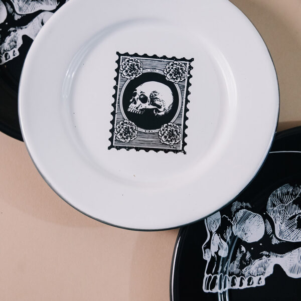 Cráneos: Plato 16